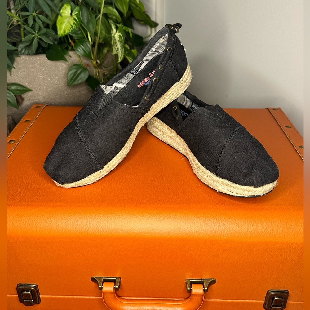 Skechers Bobs 8M